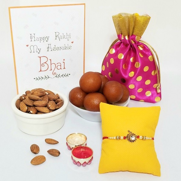 Admire Your Sister with Some Beautiful Rakhi Gifts